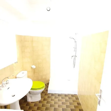 Studio Avec Piscine Partagee Et Wifi A A 3 Km De La Plage Antibes