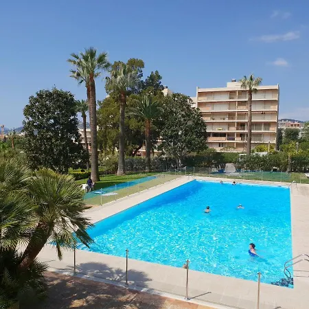 Appartement Studio Avec Piscine Partagee Et Wifi A A 3 Km De La Plage Antibes