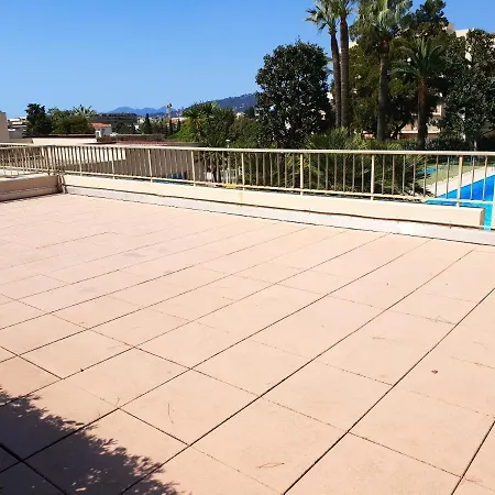 Studio Avec Piscine Partagee Et Wifi A A 3 Km De La Plage Antibes