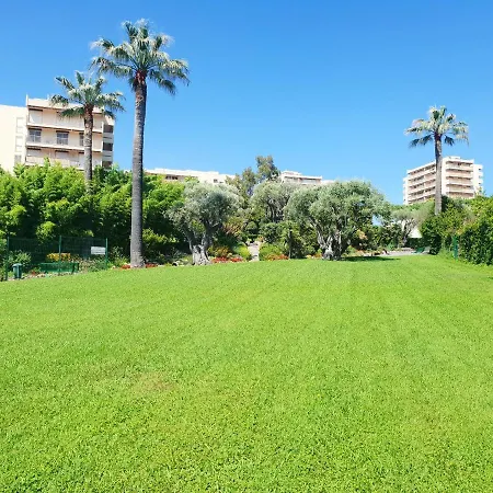 Appartement Studio Avec Piscine Partagee Et Wifi A A 3 Km De La Plage